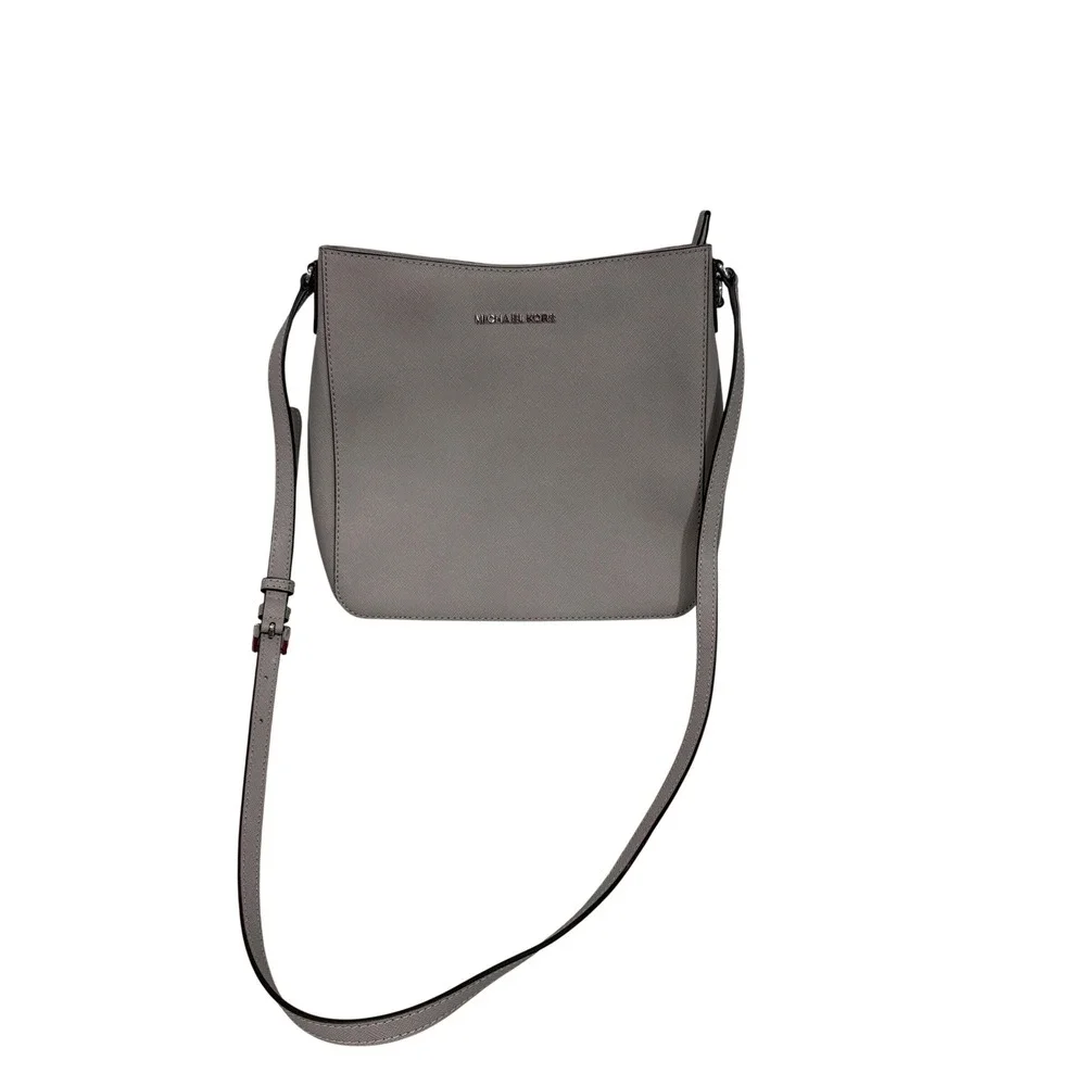Michael Kors Jet Set Travel Medium Phone Crossbody Saffiano‎ Leather Grey Gray